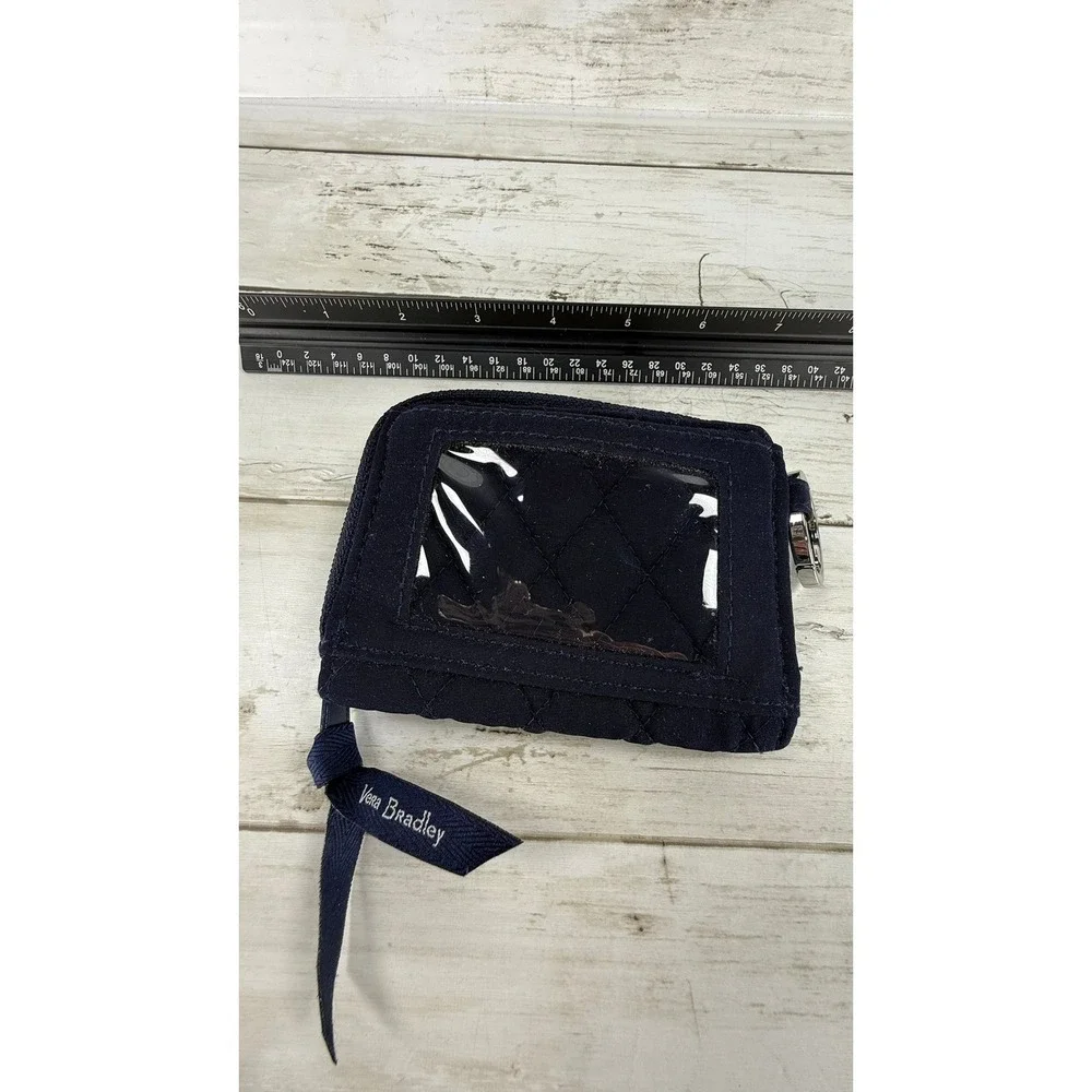 Vera Bradley Navy Blue Quilted RFID Zip ID Case Wallet Key Ring Floral‎ Interior